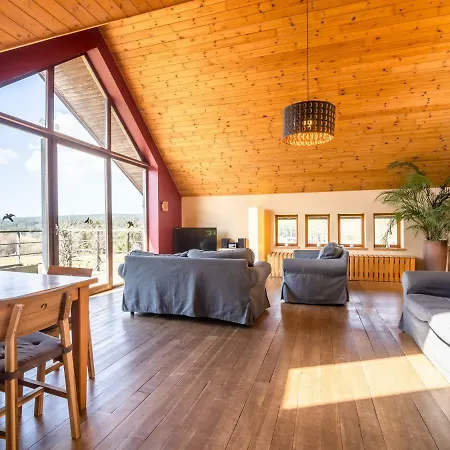 Spacious Chalet In With Garden *
