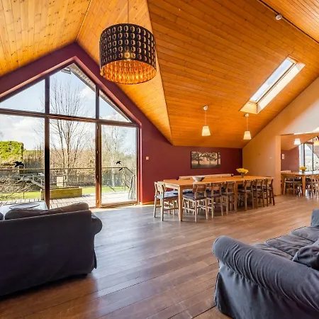 Spacious Chalet In With Garden Σαλέ Waimes